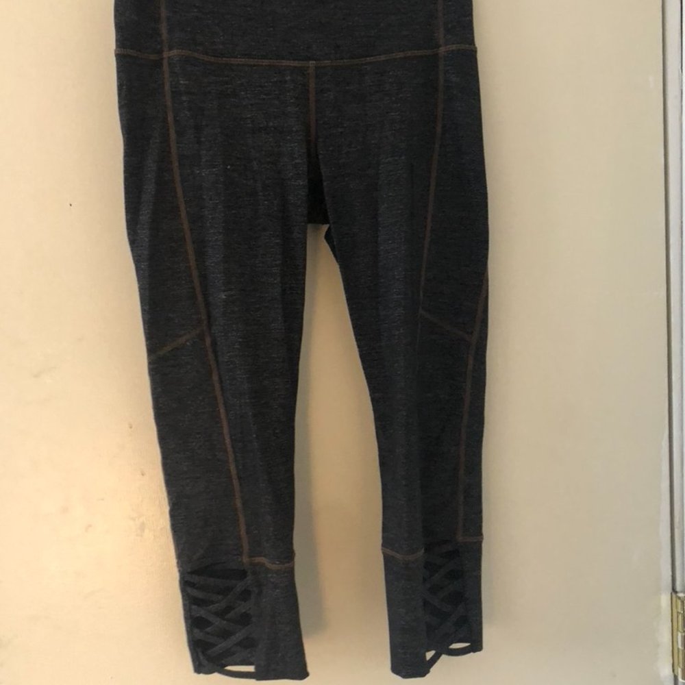 Athleta Capri Leggings